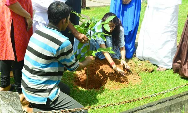 Cleen & Green Kochi Campaign by dr.Sanjana Jon