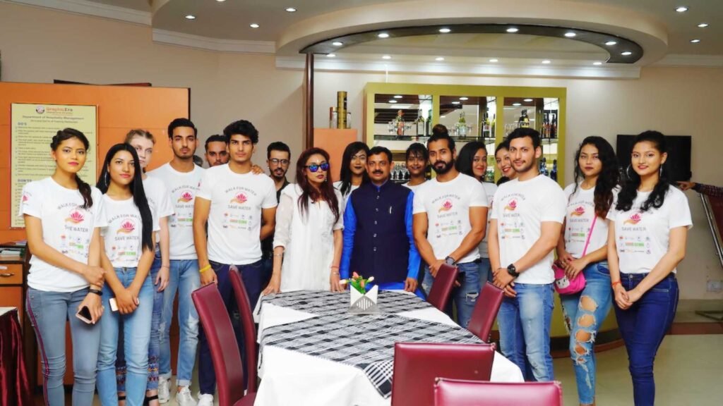 Sanjana Jon ,Anand Sahu with Volunteers & Students in Graphics Era University at H2oMovement Walk For Water Movement